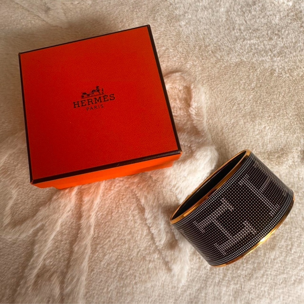 AUTHENTIC Hermes Paris bangle bracelet - new/never worn